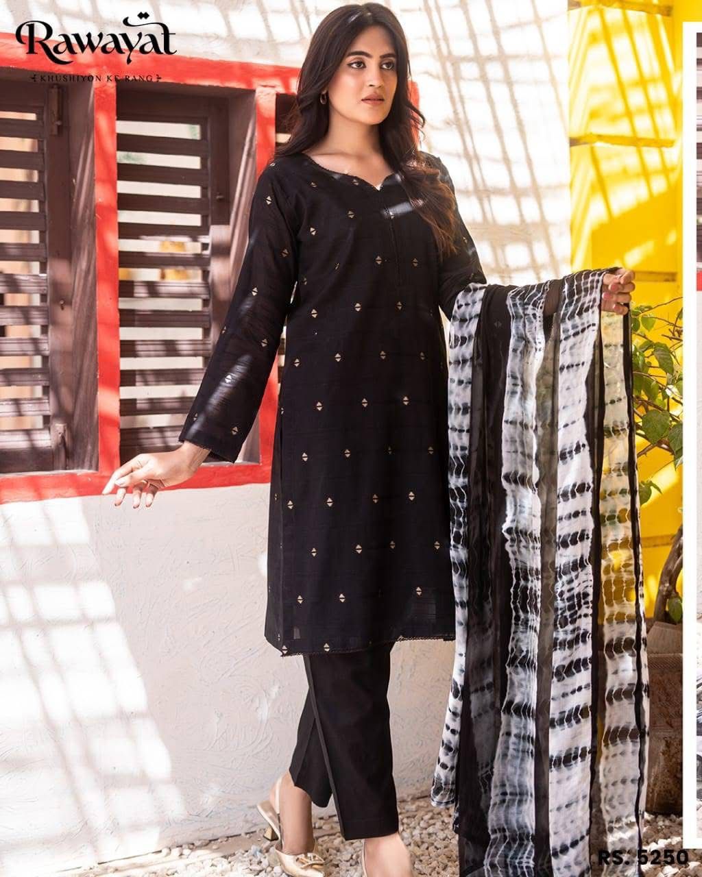 Zari Lawn Outfit With Tie & Dye Dupatta